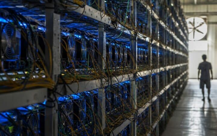 Bitcoin and Ether ETFs Bleed Nearly $3 Billion Over 10-Day Exodus