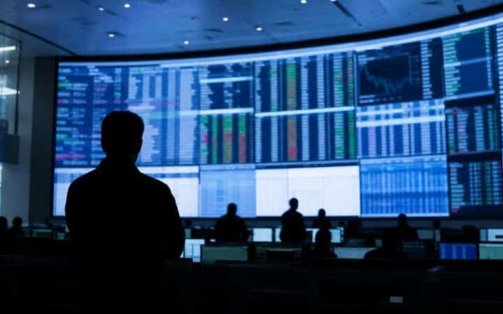 La Crypto Coupe 5 000 Postes en 2026, l'IA Accélère la Purge chez Block, Coinbase et Gemini