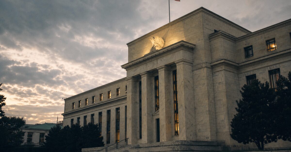 U.S. Treasury Backs Stablecoins as Federal Reserve Digital Dollar Plans Stall