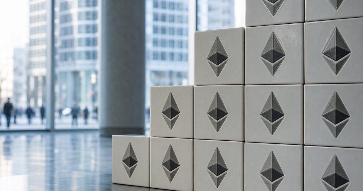 Zcash Jumps 90% in One Month While Ethereum, Solana, and XRP All Slide