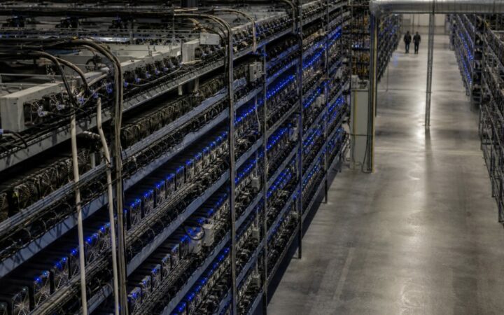 13 Billion Dollars in Bitcoin Options Expire This Month, Bears Hold the Edge