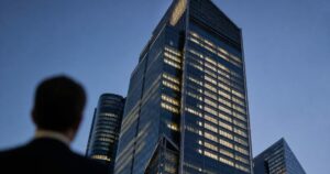 1,700 UK Investors Sue Binance and CZ for £150 Million Over Banned Derivatives