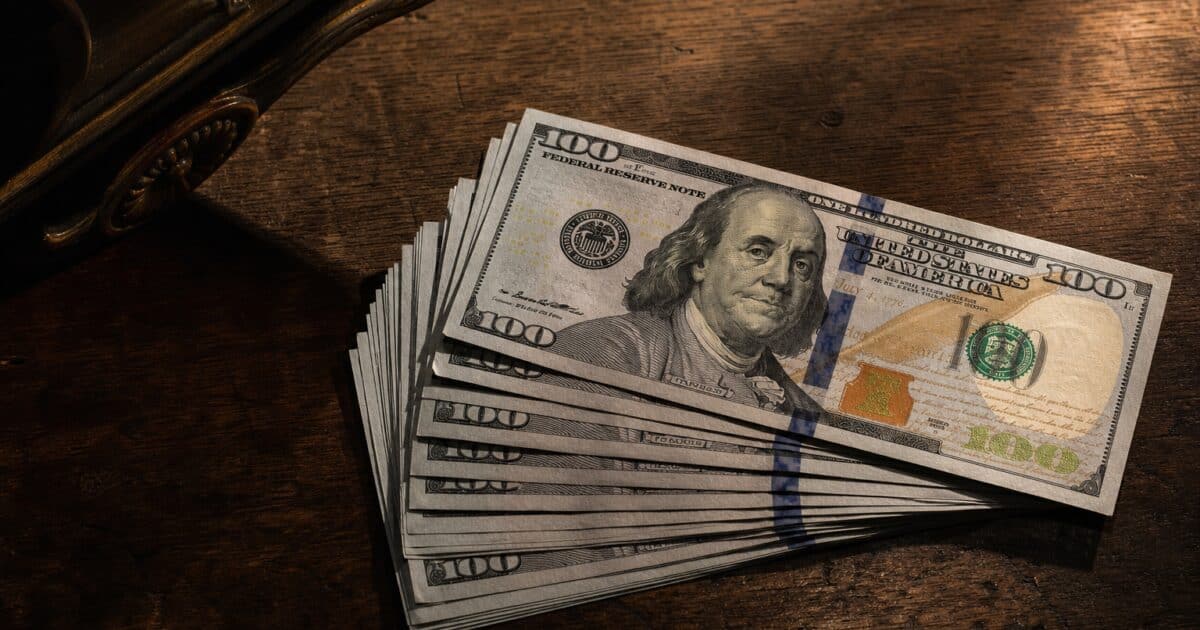 La BRI signale que les stablecoins menacent 4 000 milliards de dollars de stabilité financière mondiale