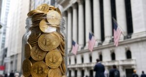 Bitcoin Drops Below $60K as $1.9 Billion Leaves Spot ETFs in Days