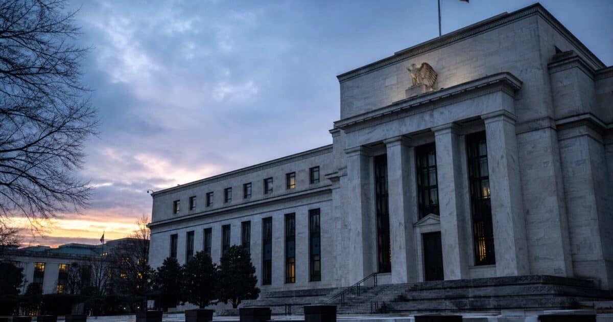 Bitcoin ETF Flows Split Hard on Warsh's First Fed Meeting Day