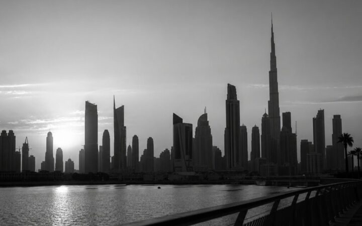 CoinMENA Taps Standard Chartered for UAE Fiat Rails as Revolut Lands Central Bank Licenses