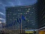 European Parliament Backs Digital Euro but Promises Cash Stays