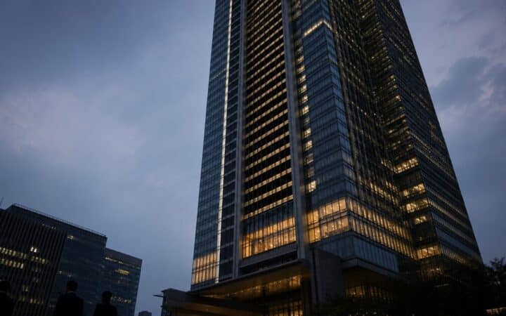 Japan Pension Fund's 1% Crypto Bet Reshapes Strategy for 1,200 Small Businesses