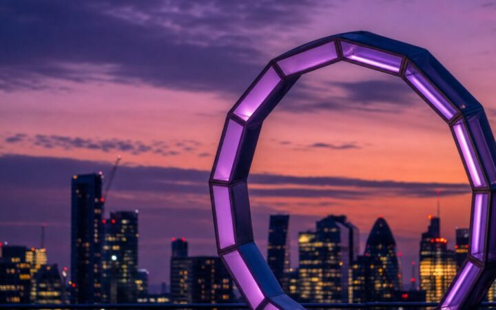 Moody's Brings Credit Ratings On-Chain as Solana Lands Major Institutional Deal