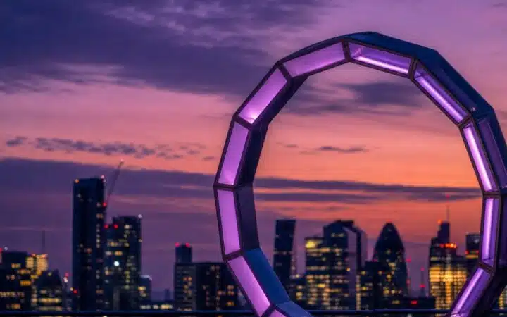 Moody's Brings Credit Ratings On-Chain as Solana Lands Major Institutional Deal