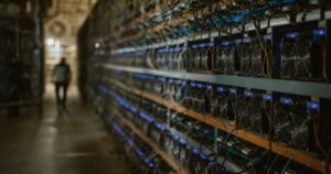 Raoul Pal Says Bitcoin's 318% Surge Since FTX Crash Beats Nasdaq Cold