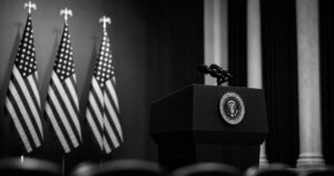 Trump's USD1 Stablecoin Deal Puts $50K UFC Bonuses in Digital Wallets