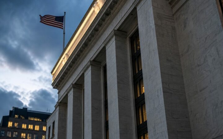 Bitcoin ETF Outflows Hit Record Highs as Fed Uncertainty Rattles Institutional Investors