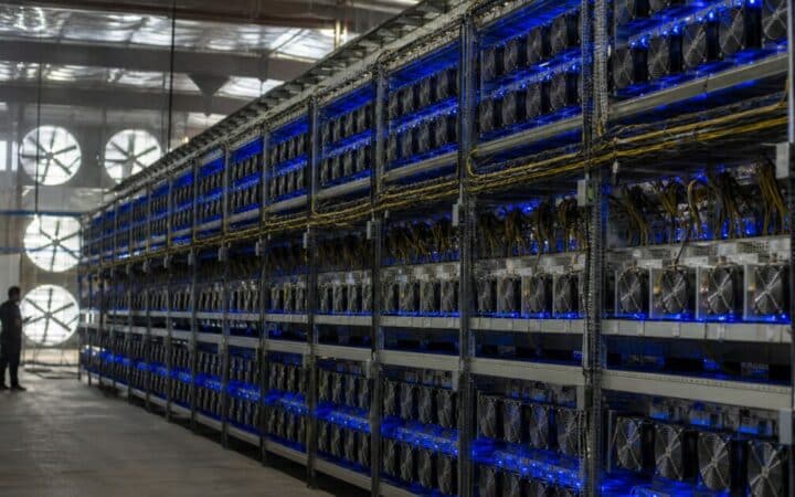 Bitcoin Gains Nearly 10% in July but 2022 Bear Market Ghost Haunts Traders