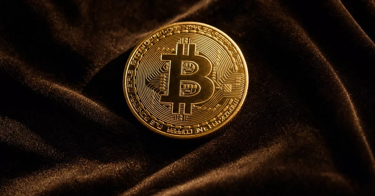 Bitcoin Jumps Over 4% Past $62,000 After Weak U.S. Jobs Report Dims Rate Hike Odds