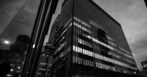Coinbase CLO Paul Grewal Moves to Advisory Role as July 31 Deadline Hits