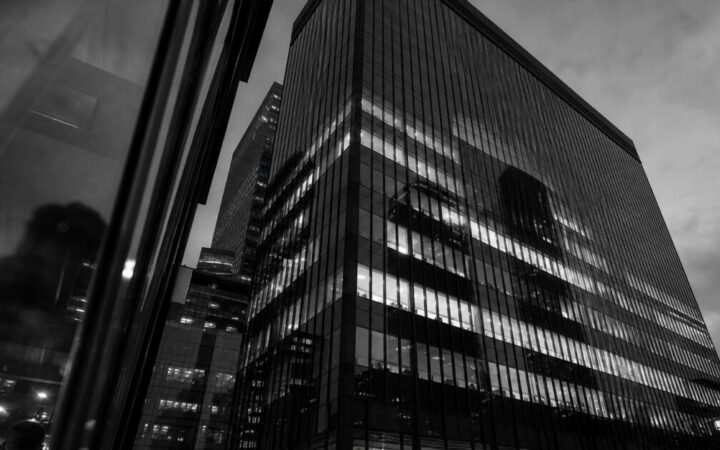 Coinbase CLO Paul Grewal Moves to Advisory Role as July 31 Deadline Hits