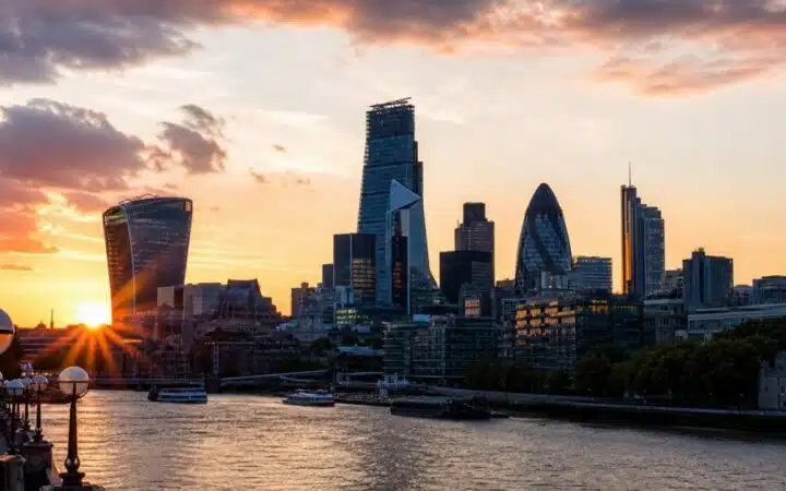 FCA Cuts £128M in Annual Costs for UK Asset Managers Through Reporting Overhaul