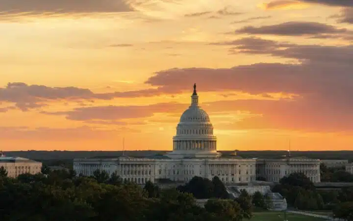 Fidelity Joins 2026 Senate Push to Pass CLARITY Act With Crypto Coalition