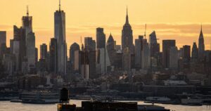JPMorgan Bets on AI-Managed Crypto ETFs as Wall Street Circles the Sector