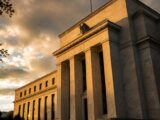 Kevin Warsh coupe court : pas de filet de sécurité pour la crypto, la Fed ne sauvera personne