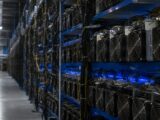 Peter Brandt Spots Bitcoin Inverted Head and Shoulders as Neckline Looms