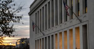 Phantom and Hyperliquid Push CFTC to Exempt Crypto Developers From Old-School Finance Rules