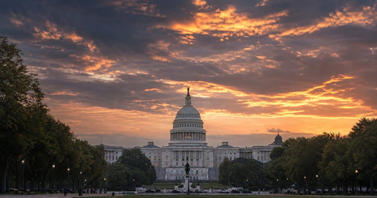 Ripple CEO Brad Garlinghouse Backs CLARITY Act as Senate Democrats Push Back Hard