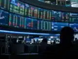 Robinhood Chain Scam Tokens Drain Buyer Wallets as DEX Volume Hits $400M