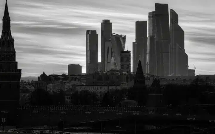 Russia's Duma Passes Crypto Law Targeting Sanctions With Digital Trade