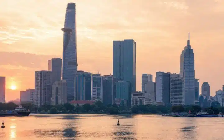 Vietnam Hits Crypto Traders With $19,000 Fines Before Regulated Market Opens