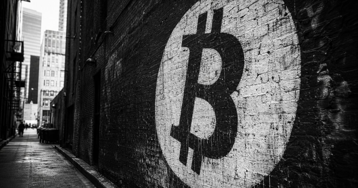 XRP se rapproche de 1 $ alors que la paire Bitcoin teste le plancher de 1 700 sats