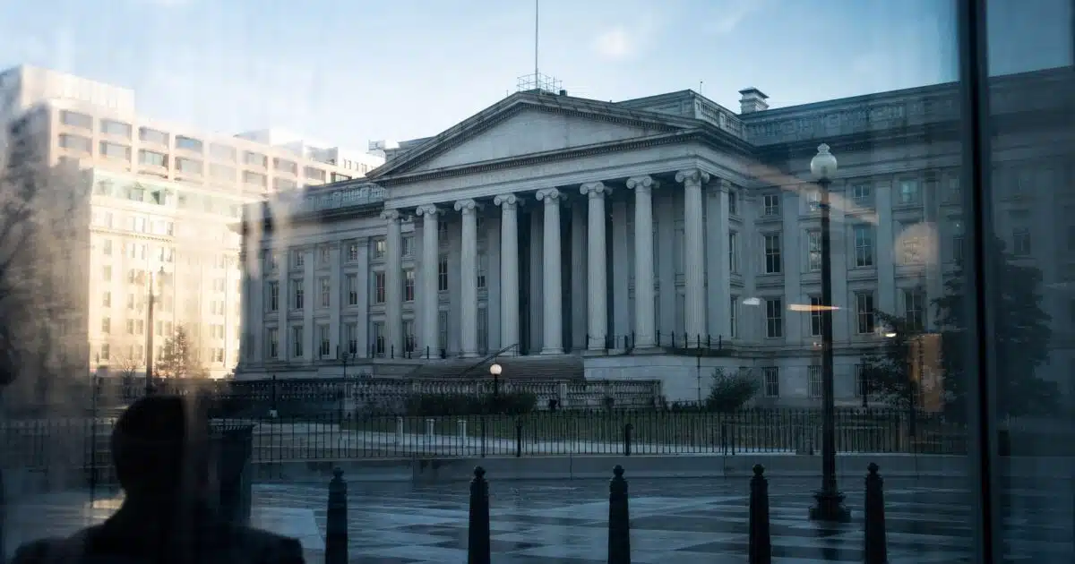 Bitcoin Tops $80,000 as Treasury Buybacks Flood Markets, Solana Jumps 8%