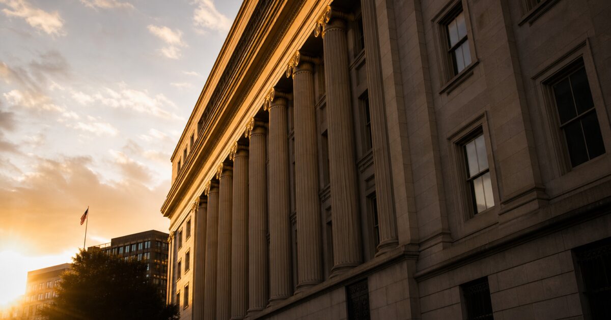 Franklin Templeton Gets SEC Green Light to Buy Into Its Own 12-Condition Tokenized Fund