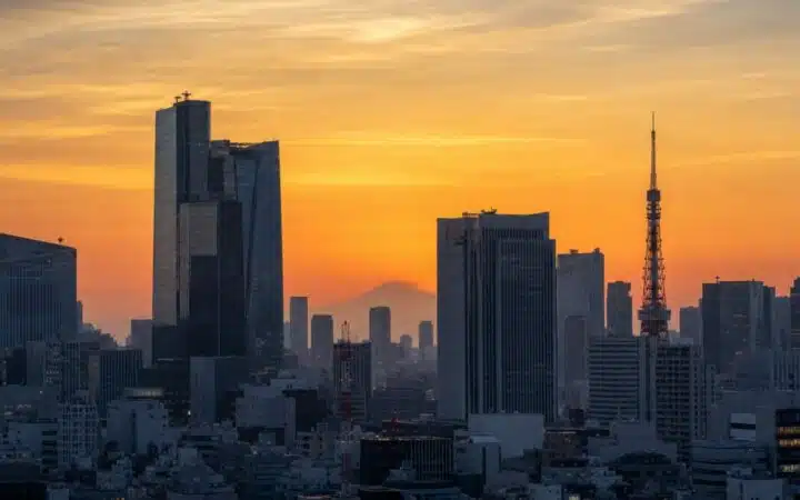 Japan Steps In as Yen Slides — What It Means for Crypto Carry Trades