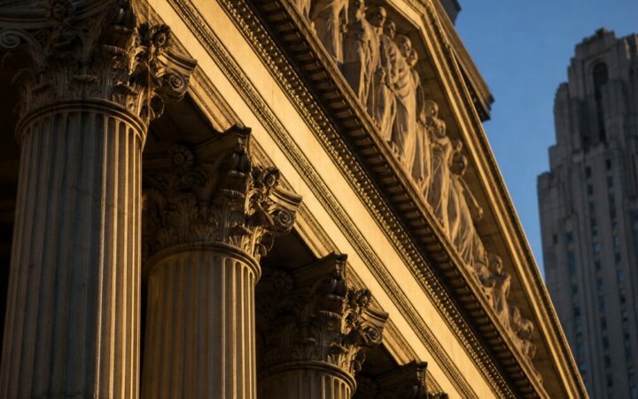 Ripple Locks 700 Million XRP Early, Cutting August Supply Risk in Half