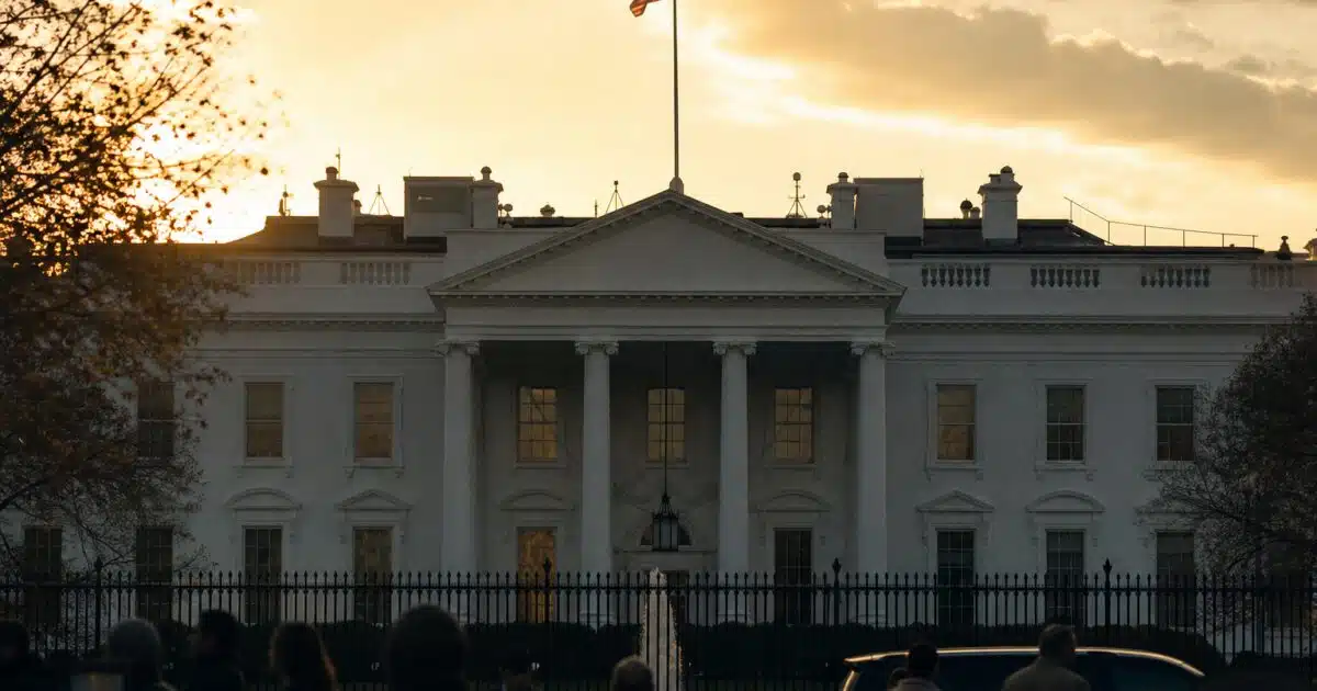 SEC Cancels Crypto Rulemaking Meeting as White House and Wall Street Push Back