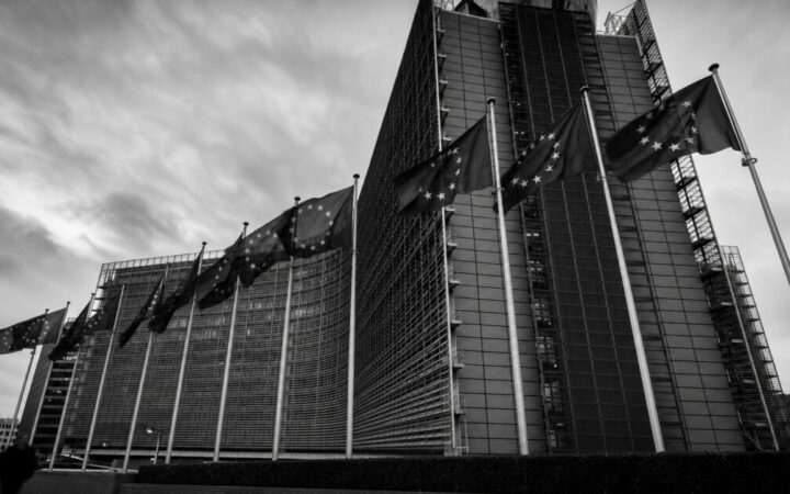 Seulement 3 Stablecoins sur 50 Passent le Test MiCA en Europe