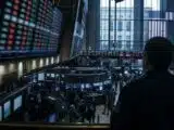 Spot Bitcoin ETF Flows Drive Institutional Positioning as Prices Climb