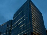 Fidelity Avertit : Bitcoin Pourrait Toucher un Creux en Novembre Malgré la Hausse de 30%