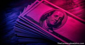 Canadian Dollar Drops as Oil Weakness Wipes Out Early Monday Gains